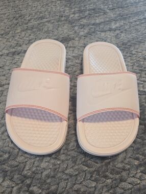Nike Benassi JDI Slides Women’s 6 Light Blush Pink White 343881-115 New in Box